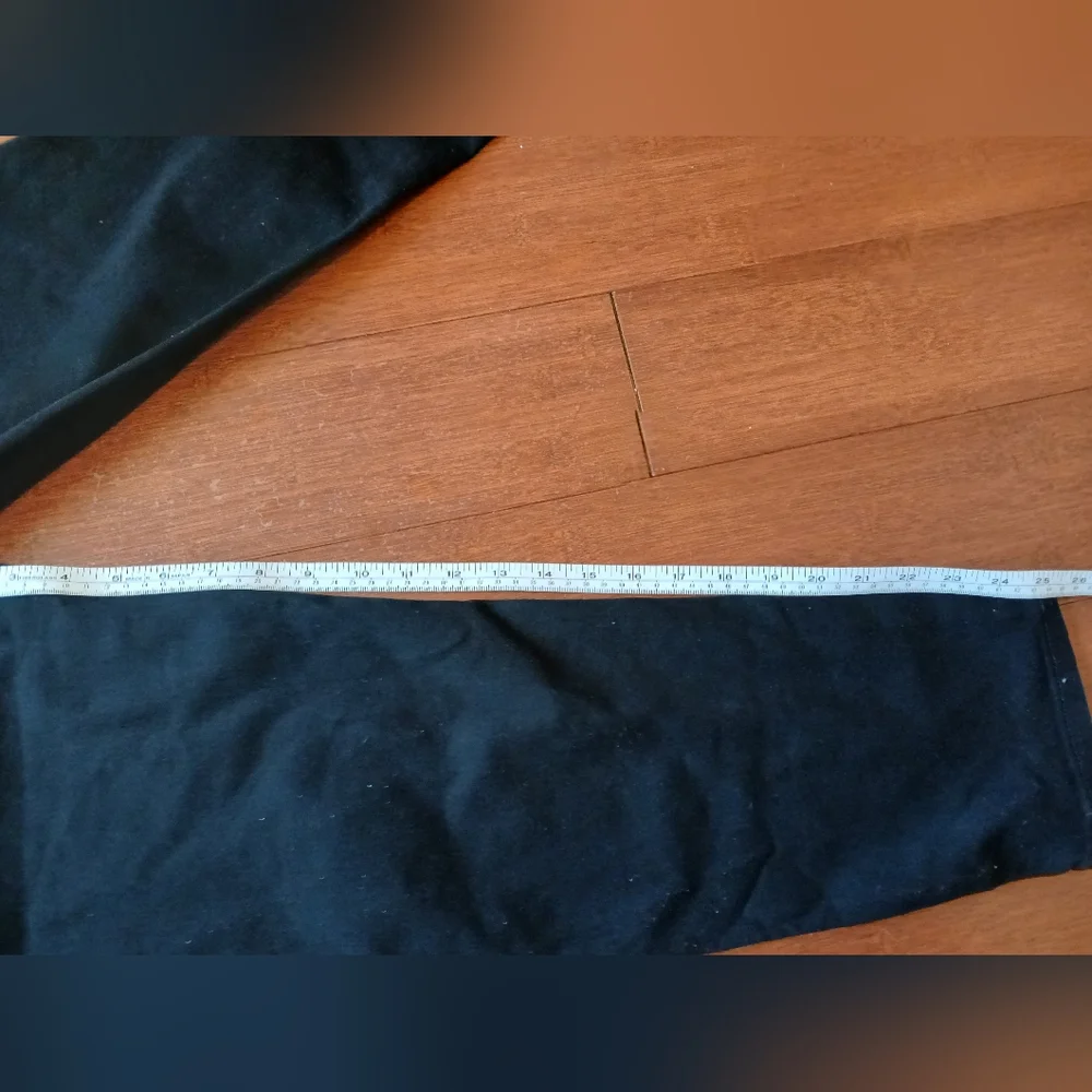 Women's Black Jeans - Picture 9 of 14